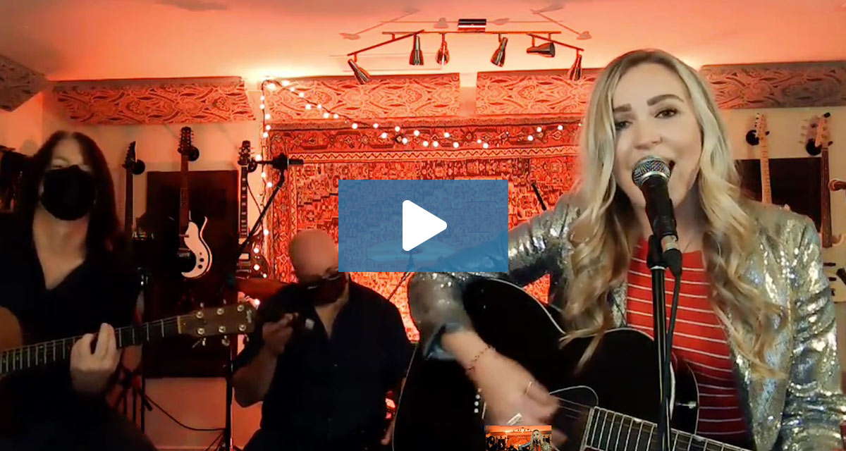 Elyse Saunders Elyse Saunders and band playing virtual concert